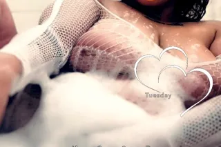 Roses Are Red And I Give The B... - Image 3